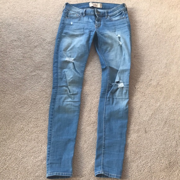 Hollister - Super Skinny Jeans - Picture 1 of 3